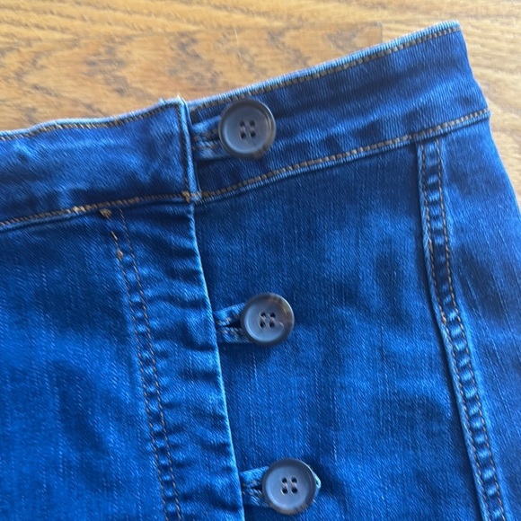 Skirt ,Denim Button-Up Skirt - Picture 2 of 8